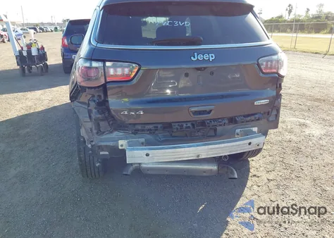 2024 Jeep Compass Latitude 4X4 from USA, damaged, VIN 3C4NJDBN3RT605780